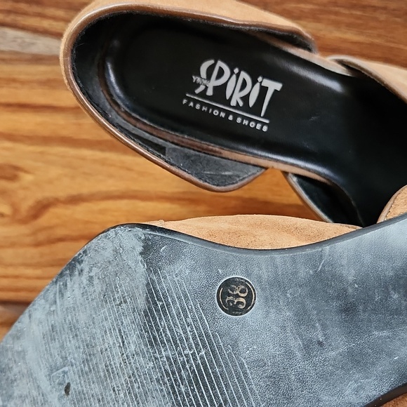 Sexy Suede Buckle Heels, Size 38, (8), Brass Buckles, Pointed, Cute - Picture 8 of 8